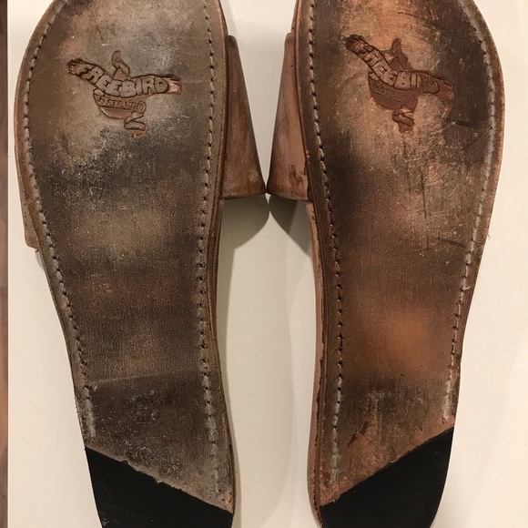 Freebirds by Steve Madden, size 10, natural/white/tan, slides - Picture 2 of 3